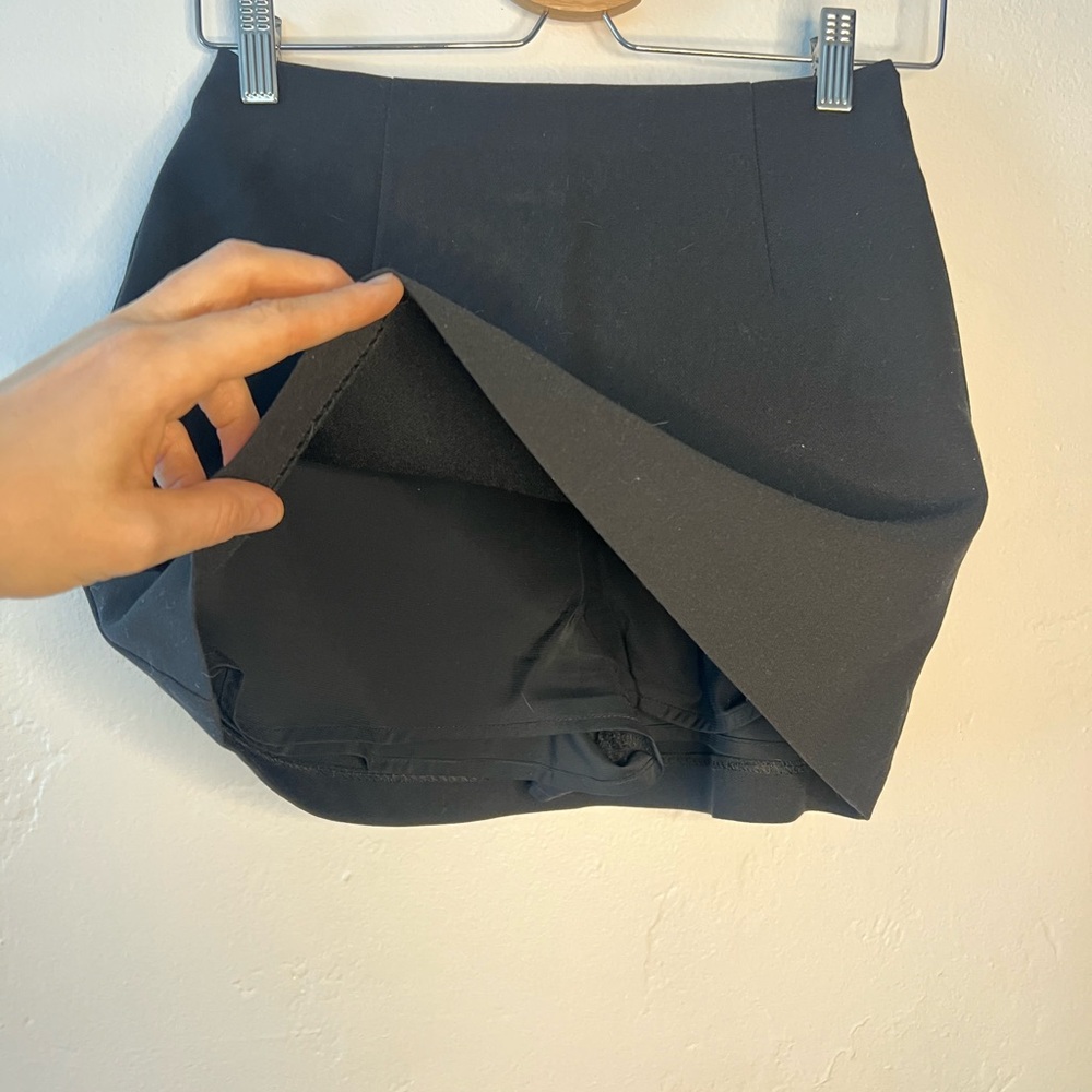 Abercrombie Scarlett mini skort - Picture 3 of 4